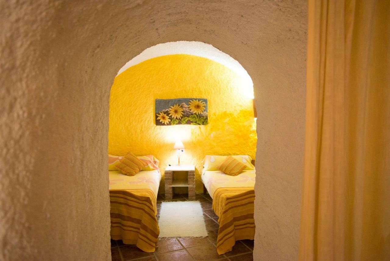 Cuevas De Rolando Guest House Guadix Exterior photo